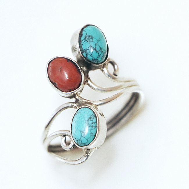 Bague filigranes en argent 925 Turquoise naturelle et Corail - Népal 009