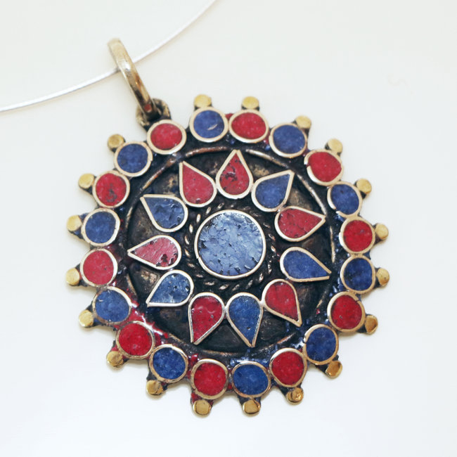 Pendentif tibétain soleil Lapis-Lazuli et Corail rouge - Népal 010