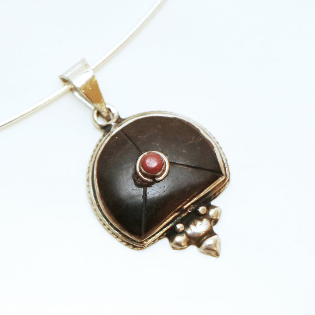 Pendentif tibétain bouddhiste Onyx - Népal 025