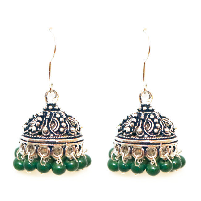 Boucles d'oreilles cloches Jhumka laiton argenté et perles vertes - Inde 009