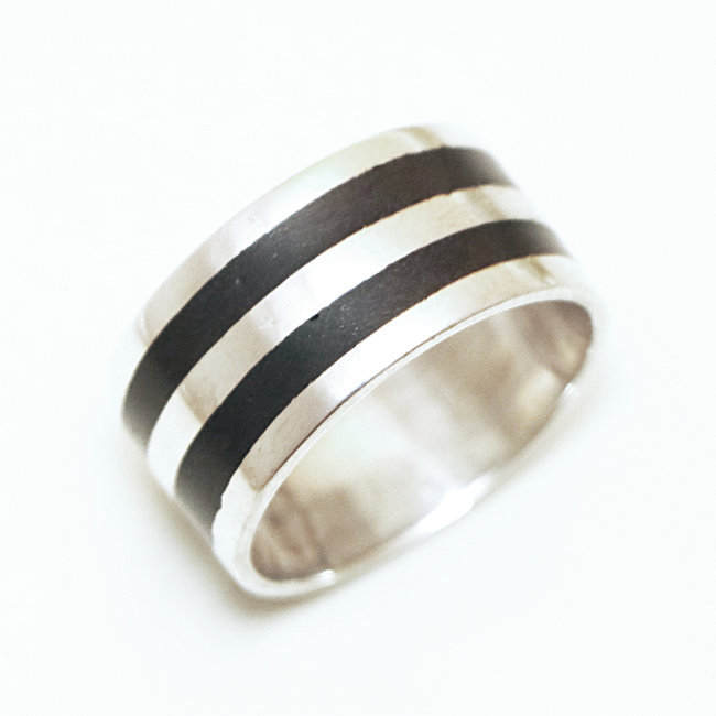 Bague argent massif 925 touareg anneau-alliance large et ébène - Niger 018