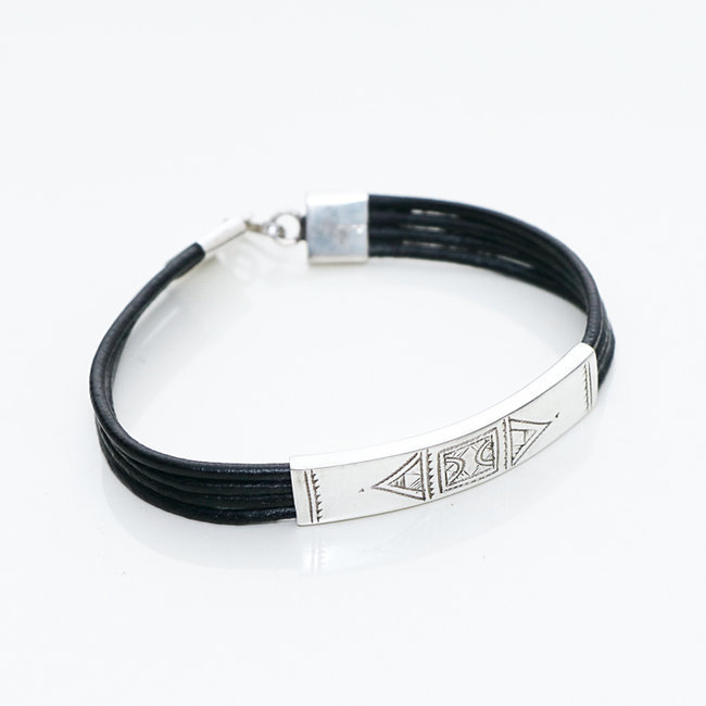 Bracelet touareg rectangle argent 925 cordon cuir noir - Niger 004