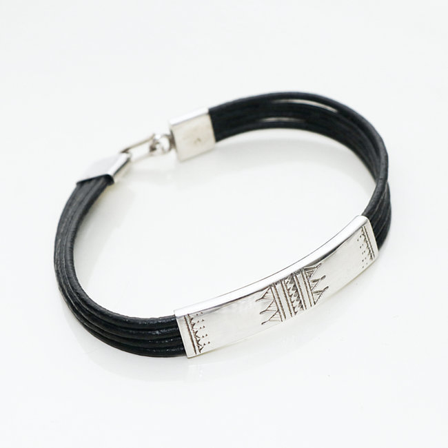 Bracelet touareg rectangle argent 925 cordon cuir noir - Niger 003