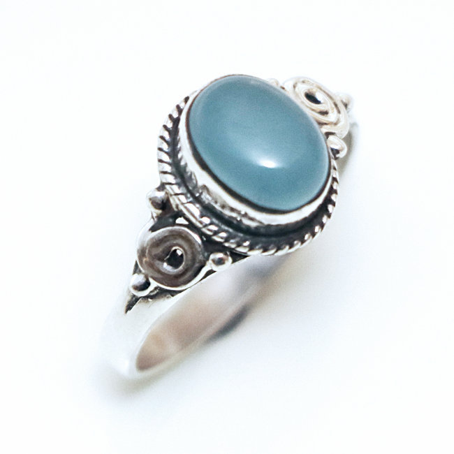 Bague argent massif 925 ovale filigranes fine et Calcédoine bleue - Inde 063S