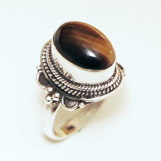 Bague ovale cabochon filigranes argent 925 et Oeil de Tigre - Inde 100