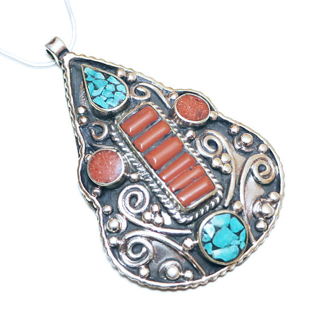 Grand pendentif Tibétain Corail et Turquoise - Népal 048