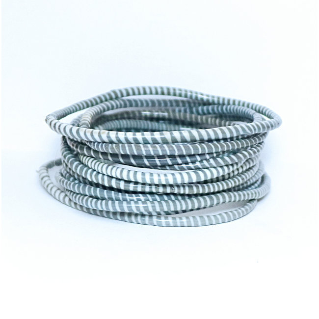 Lot de 12 bracelets Jokko en plastique recyclé Gris argent - Mali 018