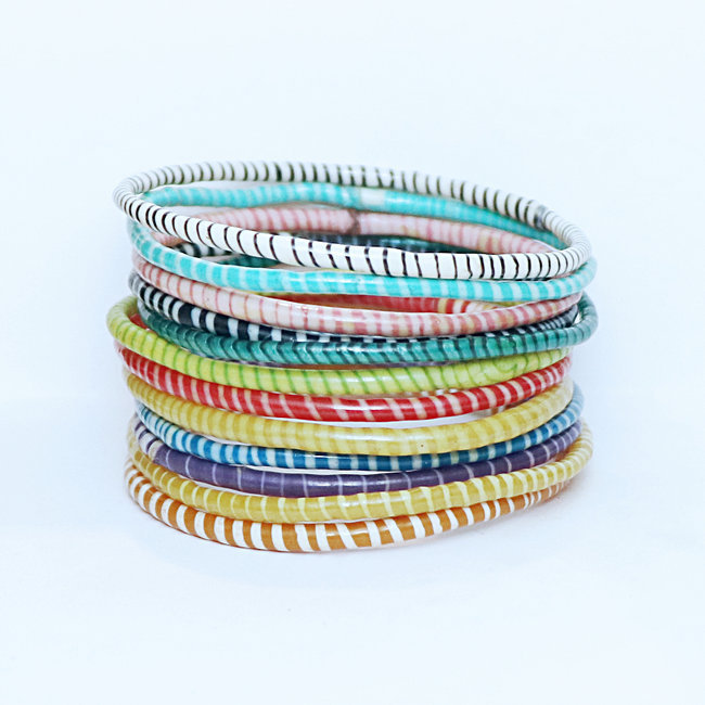 Lot de 12 bracelets Jokko en plastique recyclé mix Multicolore clair - Mali 040