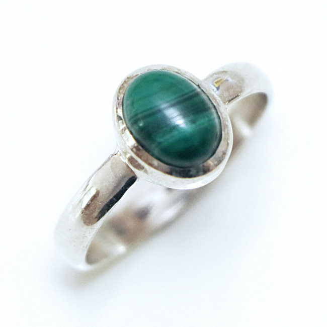 Bague fine ovale en argent 925 et Malachite - Inde 126