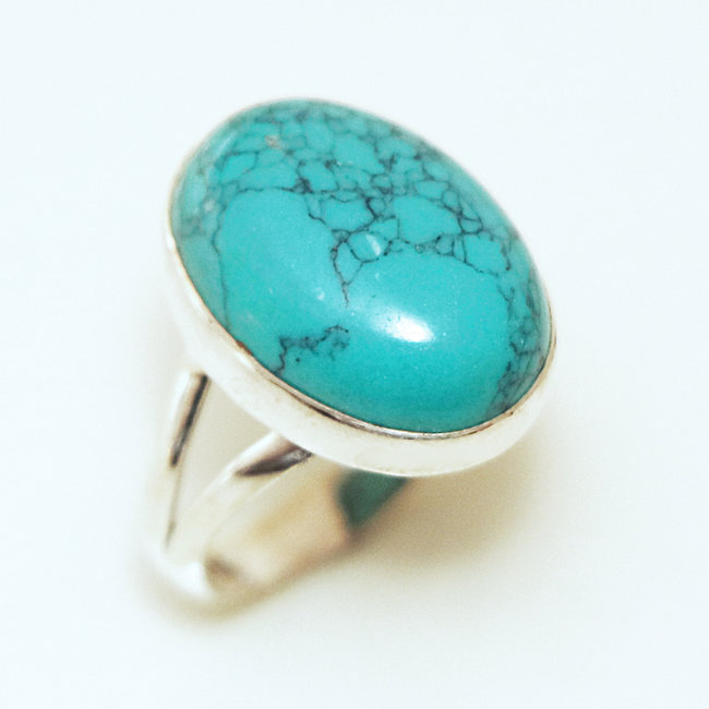 Bague ovale cabochon argent 925 et Howlite turquoise - Inde 061