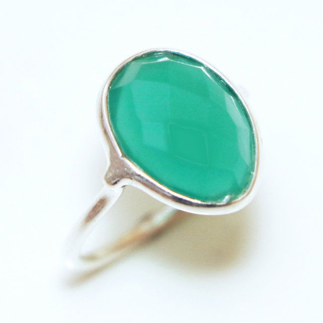 Bague fine goutte facettes argent 925 et Agate verte - Inde 161