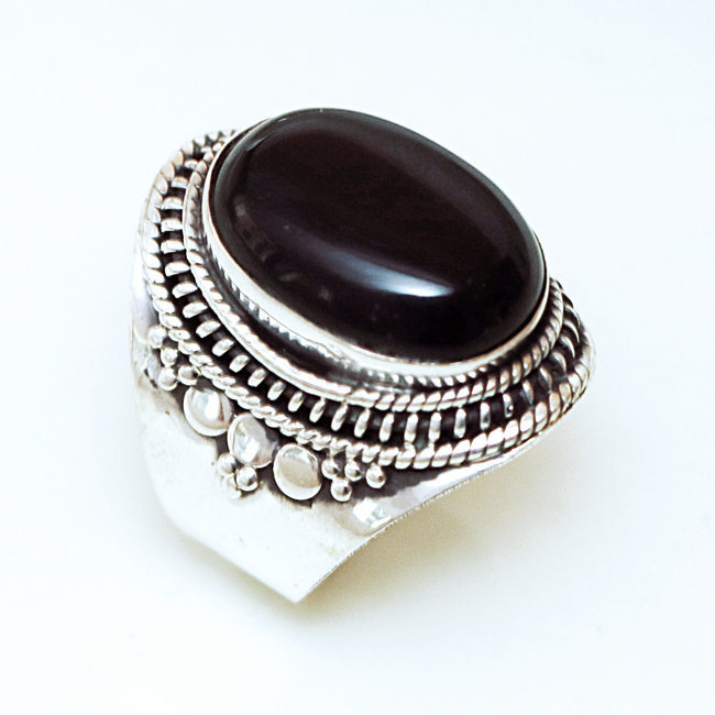 Bague chevalière ovale filigranes argent 925 et Onyx 2,5 cm - Inde 017 - M