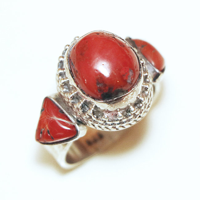 Bague argent 925 filigranes ovale et Corail - Népal 179