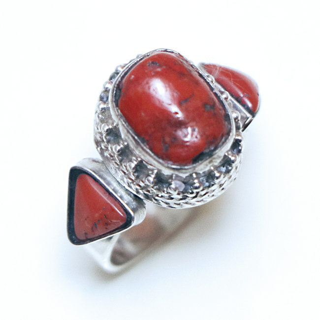 Bague filigranes rectangle argent 925 et Corail - Népal 180