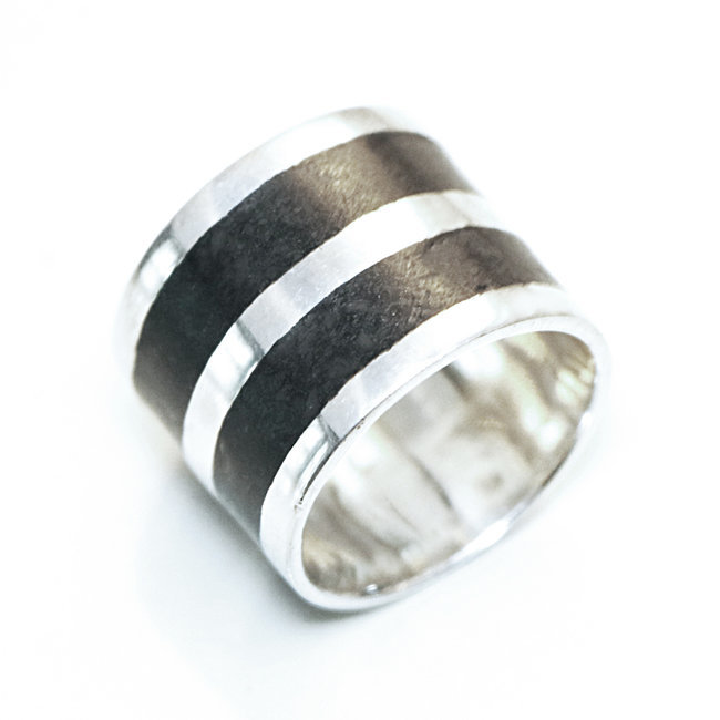 Bague touareg large anneau-alliance argent 925 ébène - Niger 069