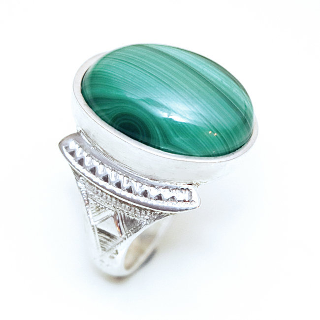 Bague argent massif 925 touareg chevalière ovale et Malachite - Niger 002