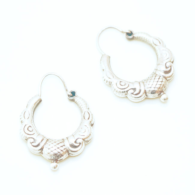 Boucles d'oreilles petites créoles argent 925 - Népal 026