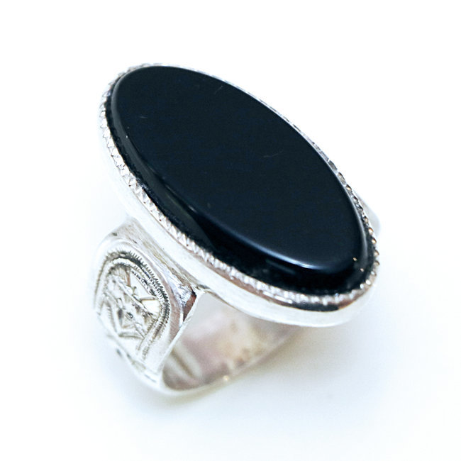 Bague argent massif 925 touareg ovale chevalière et Onyx - Niger 081