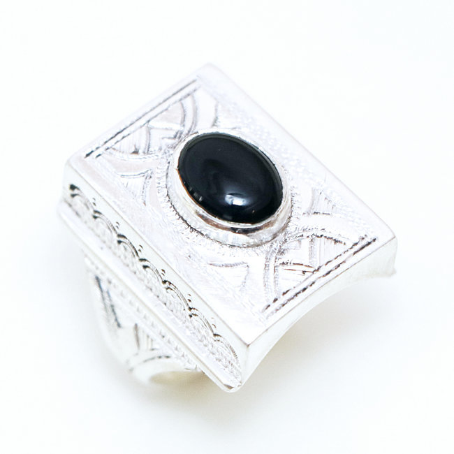 Bague argent massif 925 touareg rectangle chevalière ovale et Onyx - Niger 084