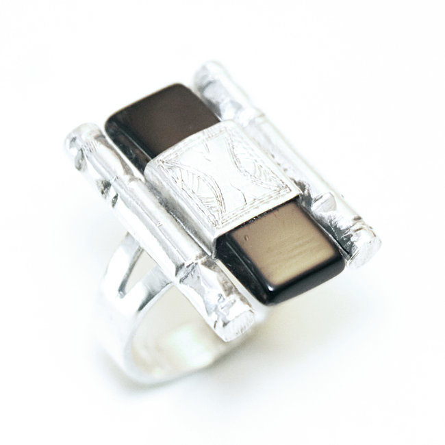 Bague argent massif 925 touareg rectangle et Onyx - Niger 101