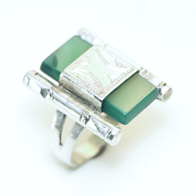 Bague argent massif 925 touareg rectangle et Agate verte - Niger 101