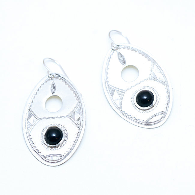 Boucles d'oreilles argent 925 touareg ovale ajourée et Onyx - Niger 046