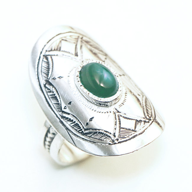 Bague argent massif 925 touareg ovale et Agate verte - Niger 103