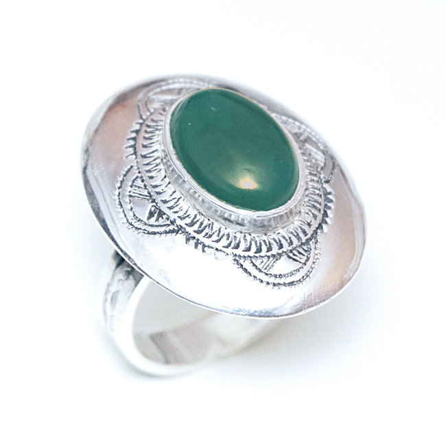 Bague argent massif 925 touareg ovale gravée et Agate verte - Niger 068