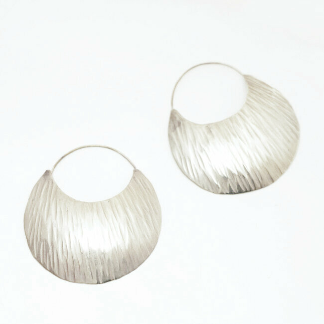 Boucles d'oreilles bronze argenté créoles plates rayées 4 cm - Mali 004