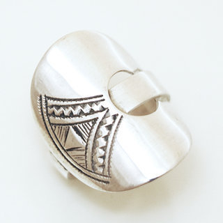 Bijoux ethniques touareg bague en argent 925 femme grave - Niger 001