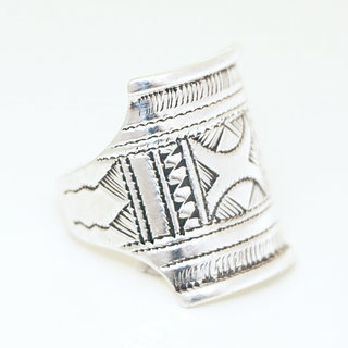 Bijoux ethniques touareg bague en argent 925 chevalire homme femme large volume grave - Niger 024