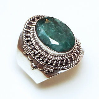 Bijoux ethniques Indiens bague argent 925 Chevalire ovale filigranes et pierre fine Corindon Emeraude - Inde 017S 