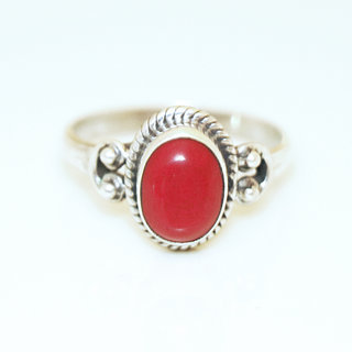 Bijoux ethniques Indiens bague fine argent 925 filigranes et pierre ovale corail rouge - 023 b