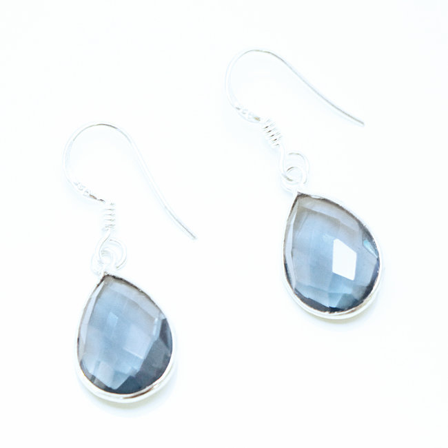 Boucles d'oreilles gouttes facettes argent 925 et Cristal Bleu Iolite - Inde 010