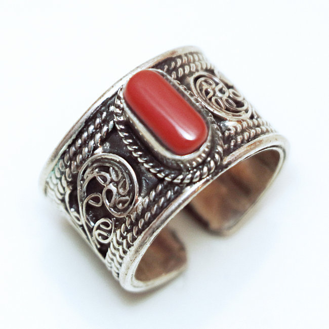 Bague argent 925 anneau large filigranes et Corail - Népal 004