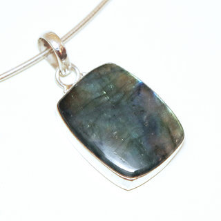 Bijoux Indiens Ethniques pendentif argent 925 massif et pierre fine petite rectangle Labradorite gris vert kaki - Inde 066a