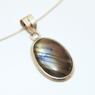 Bijoux Indiens Ethniques pendentif argent 925 et pierre fine petit ovale - Inde 030 Labradorite