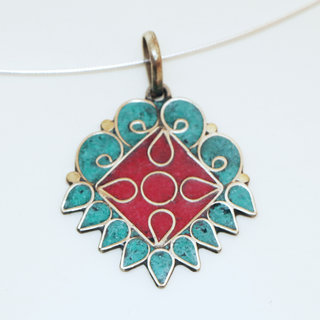 Bijoux Indiens Ethniques grand pendentif laiton plaqu argent 925 et pierre - Nepal 020 Agate rouge et Turquoise b