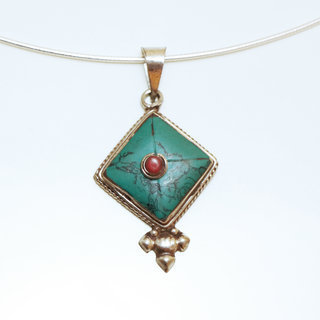 Bijoux Indiens Ethniques petit pendentif carr losange laiton plaqu argent 925 et pierre - Nepal 026 Turquoise et Agate rouge b