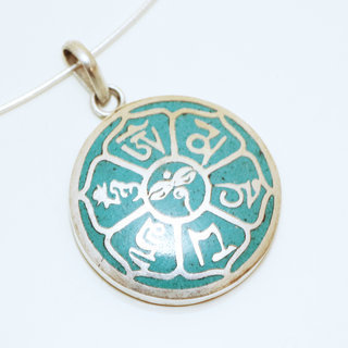 Bijoux Indiens Ethniques petit pendentif rond motif tibtain laiton plaqu argent 925 et pierre - Nepal 044 Turquoise