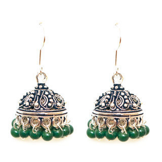 Bijoux Indiens Ethniques grandes boucles d'oreilles dôme cloche clochette pendantes laiton plaqué argent et perles vertes foncées - Inde 009