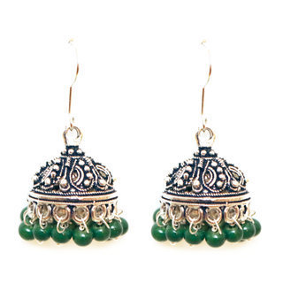 Bijoux Indiens Ethniques grandes boucles d'oreilles dme cloche clochette pendantes laiton plaqu argent et perles vertes fonces - Inde 009