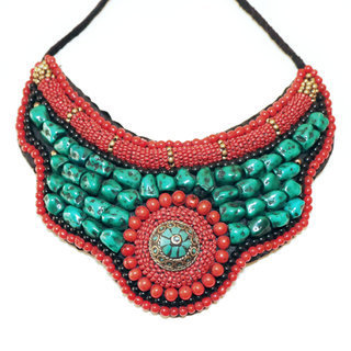 Bijoux Npalais Ethniques grand collier perles turquoises, rouges et noires - Npal 002 b