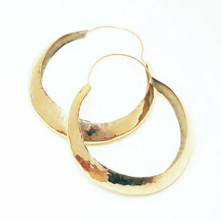 Bijoux ethniques contemporains créoles boucles d'oreilles rondes peul fulani lisses bronze doré or Africains - Mali 001 a