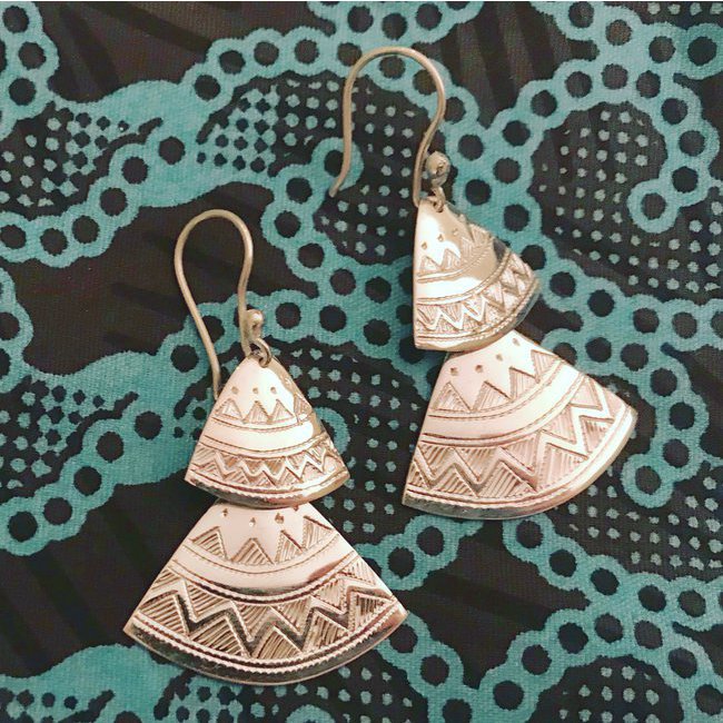 Bijoux ethniques touareg boucles d'oreilles fantaisies pendantes triangles gravés argent 925 - Niger 010 c