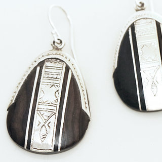 Bijoux ethniques touareg boucles d'oreilles en argent 925 pendantes gouttes ovales graves et bois bne - Niger 037 b