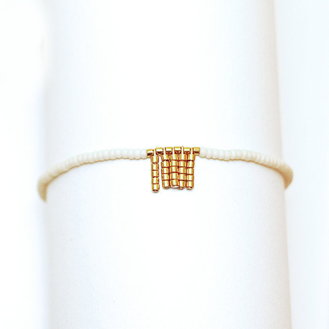 Bracelet fin gold-filled 14K perles roses et plaqué or - Massaï Sidai Designs 001