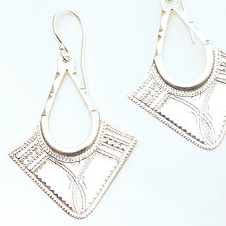 Bijoux ethniques touareg boucles d'oreilles en argent 925 pendantes croles losanges longues graves - Niger 019 b