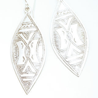 Bijoux ethniques touareg boucles d'oreilles en argent 925 massif pendantes longues graves feuilles - Niger 023 b