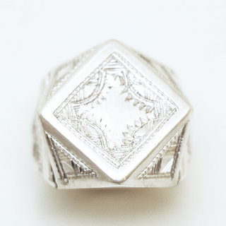 Bijoux ethniques touareg bague en argent 925 massif chevalire homme femme carre large grave - Niger 068 b